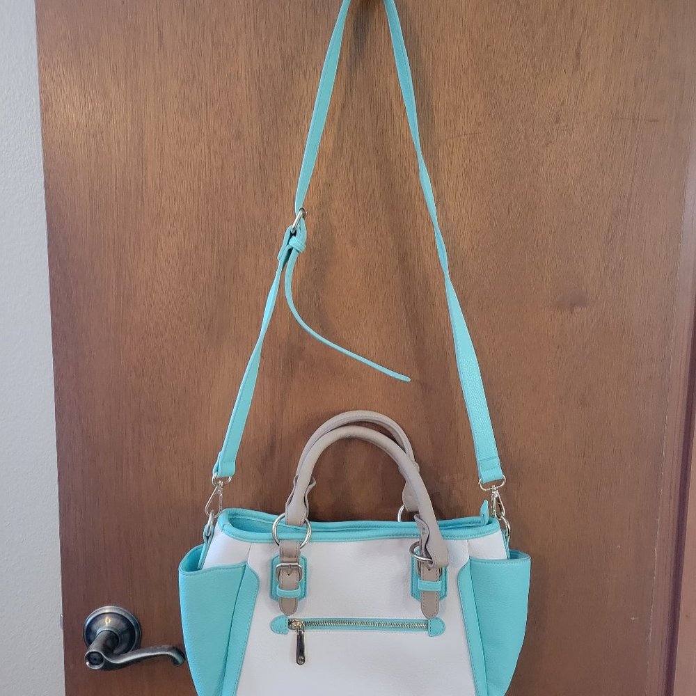 Purses - Picture 2 of 5